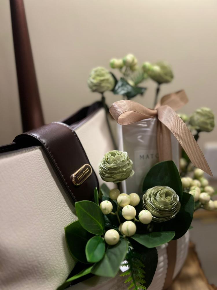 The Elegant Girl Box