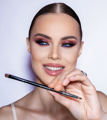 Double Lips Brush 15
