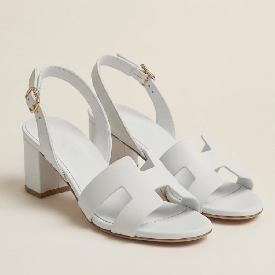 Hermès women's heel, luxurious, classic elegance, signature iconic, master quality