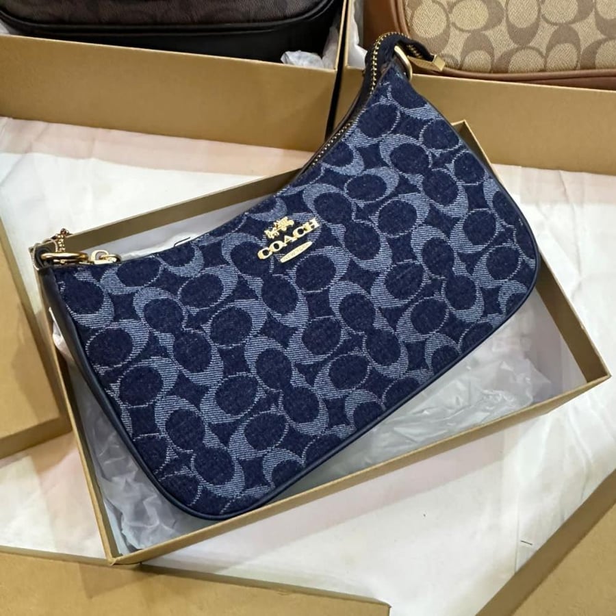 Women's Coach bags, fashionable, logo pattern, Master Quality