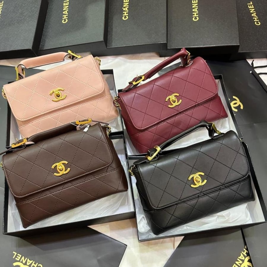 Luxury women's bag with a classic design from CHANEL Master Quality