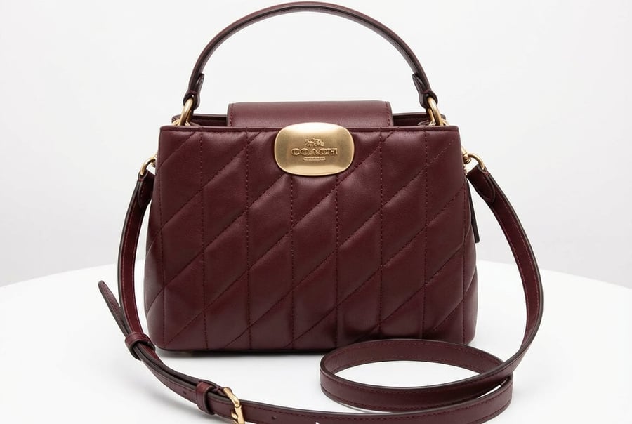 Elegant women's coach bag – padded leather in the middle 24cm. Master quality