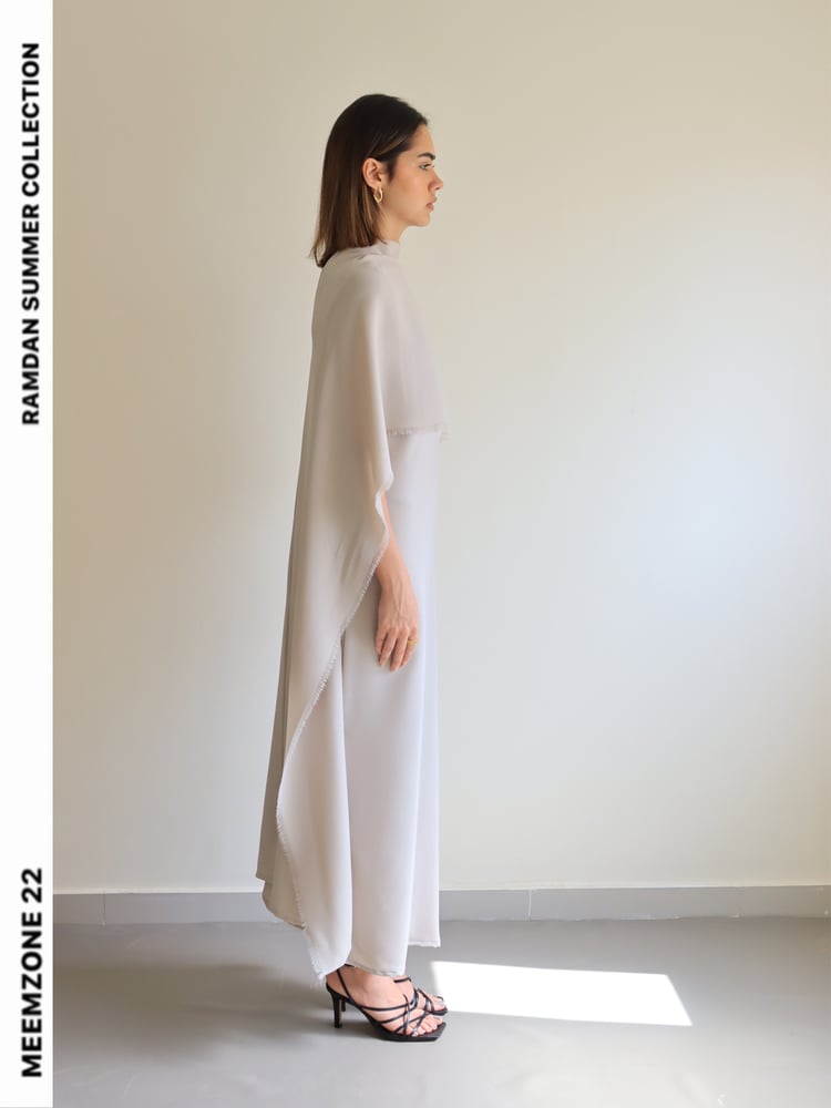 Shoulder scarf dress light beige