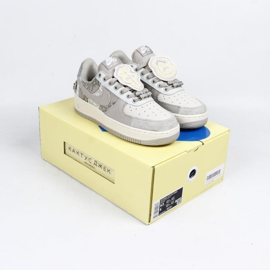 Air Force 1 Low X Travis Scott Grey White
