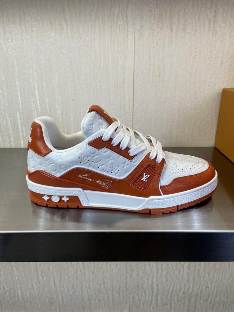 LV TRAINER SNEAKER