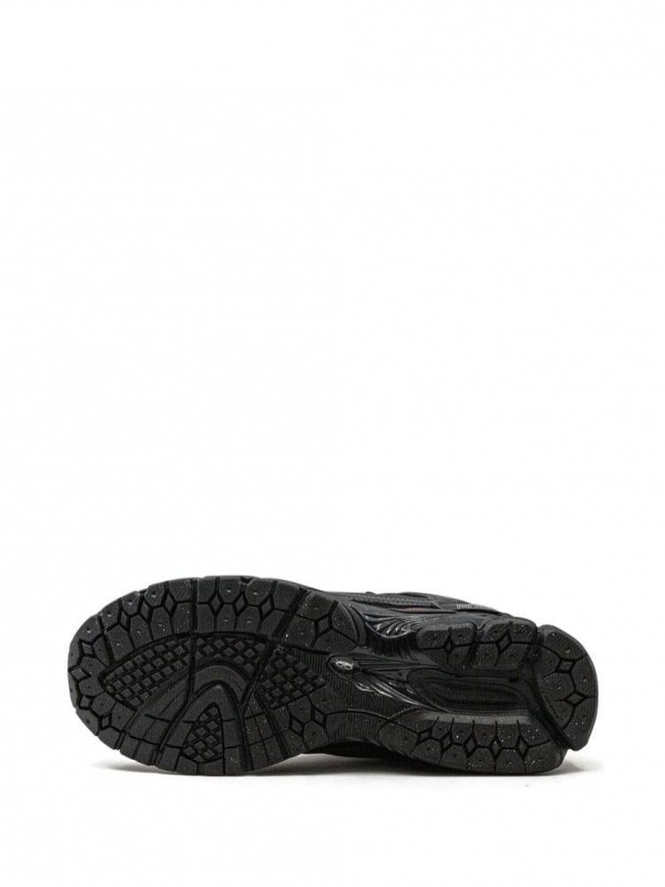 1906R low-top sneakers