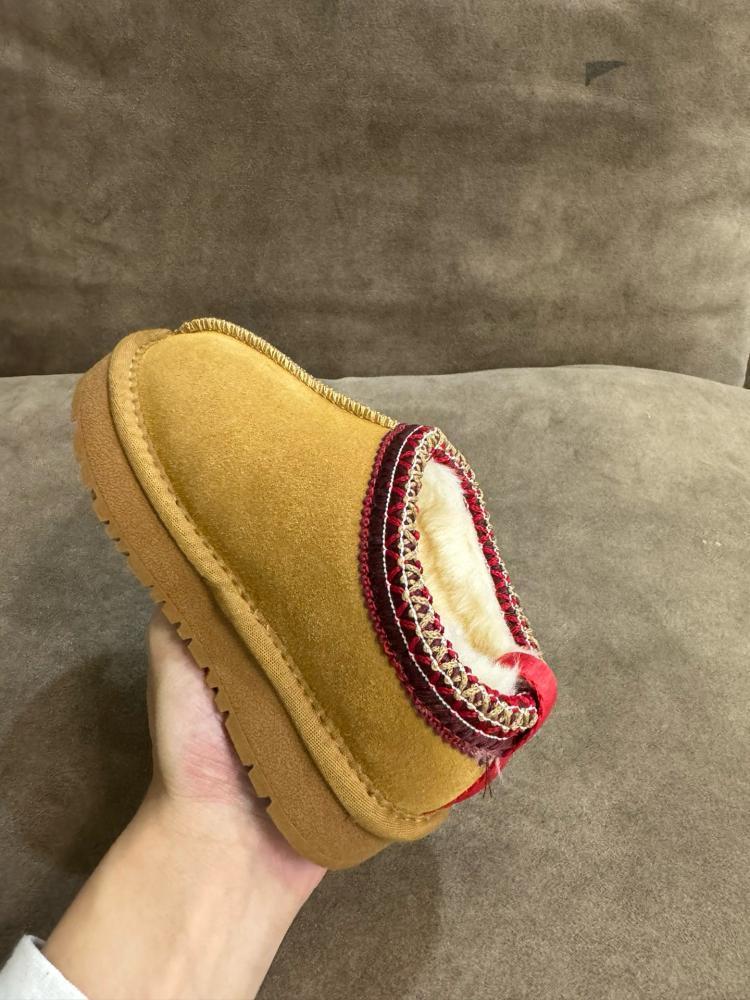 UGGS KIDS
