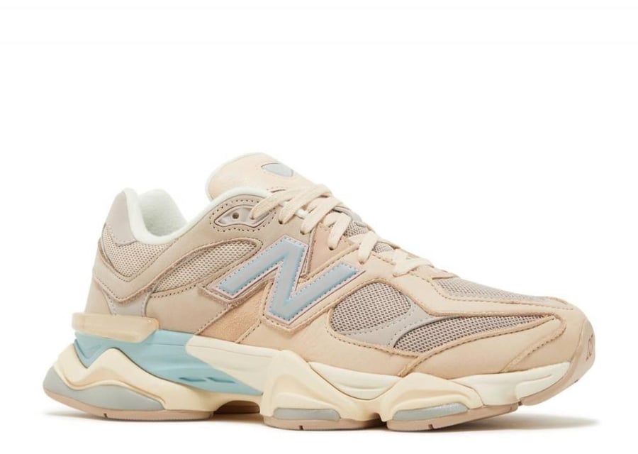 New Balance 9060 Ivory