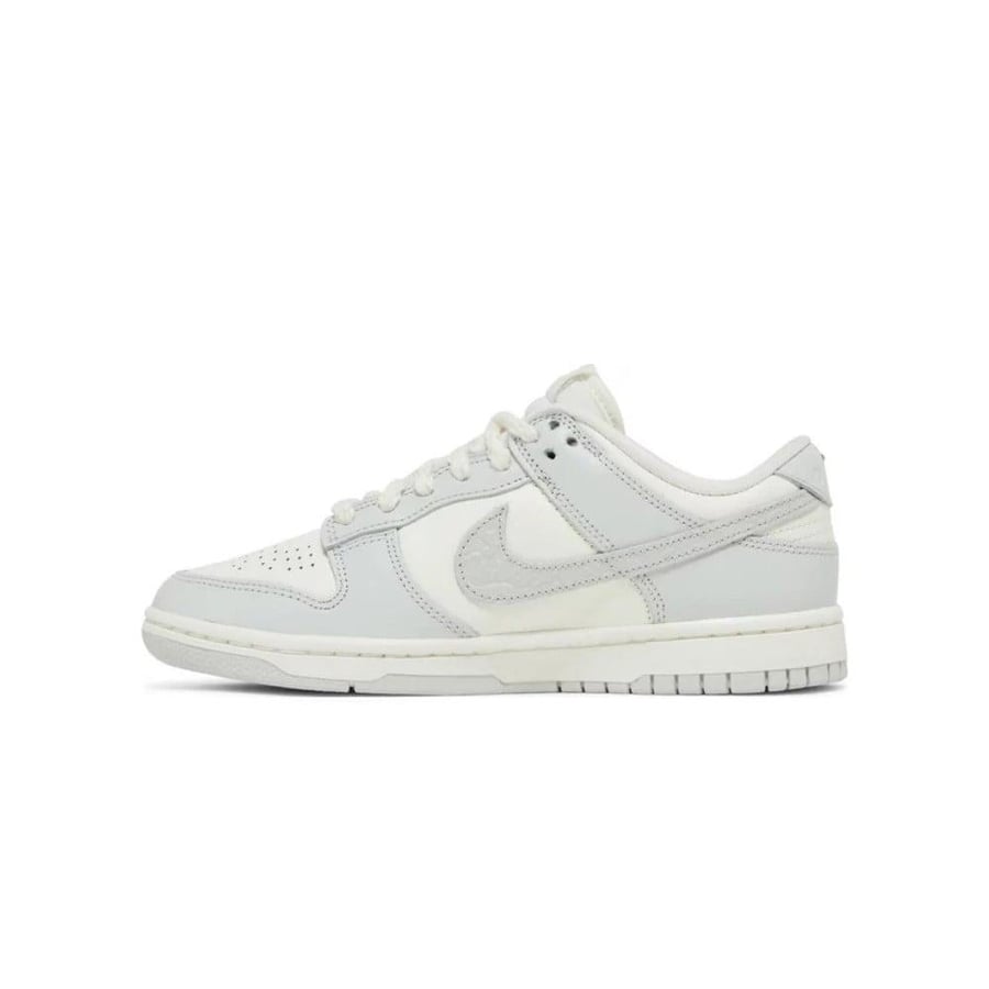 DUNK LOW 'NEEDLEWORK