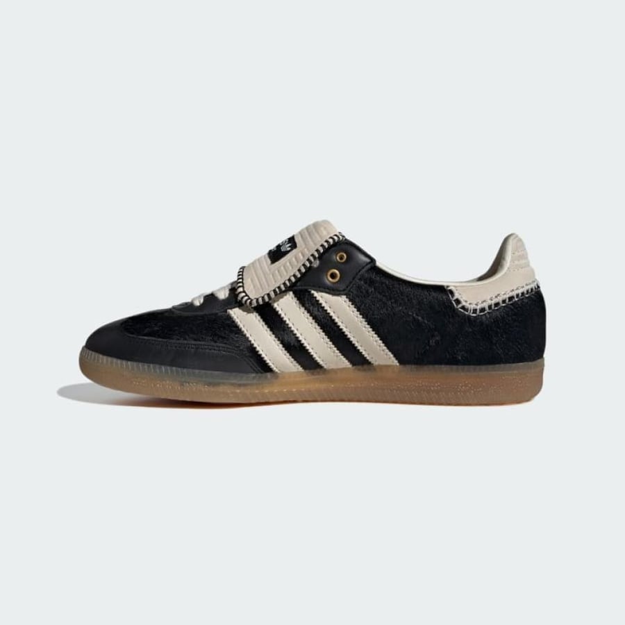 WALES BONNER PONY TONAL SAMBA (BLACK / WHITE)