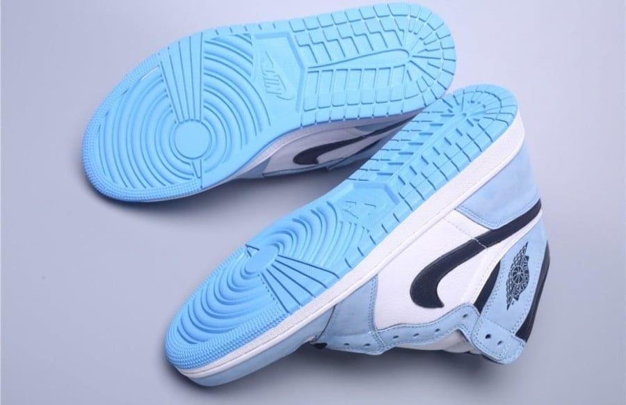 Air Jordan 1 High Retro University Blue