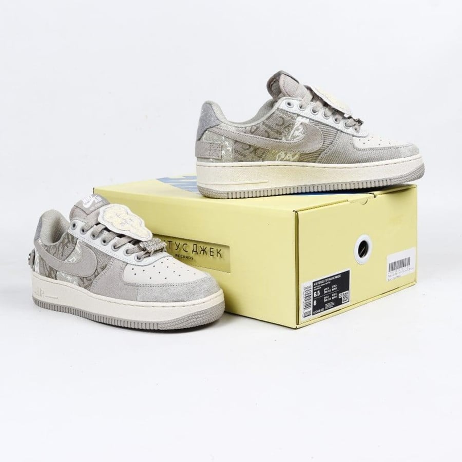 Air Force 1 Low X Travis Scott Grey White