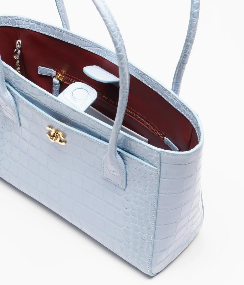 Crocodile Embossed Calfskin & Gold-Tone Metal  أزرق فاتح