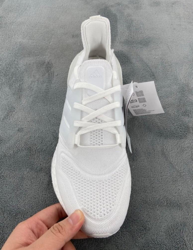 adidas Ultra Boost 2022 Triple White