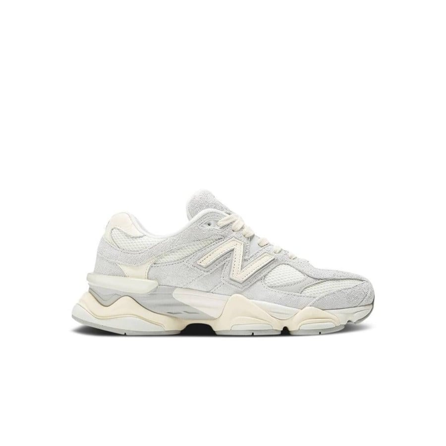 9060 'QUARTZ GREY'