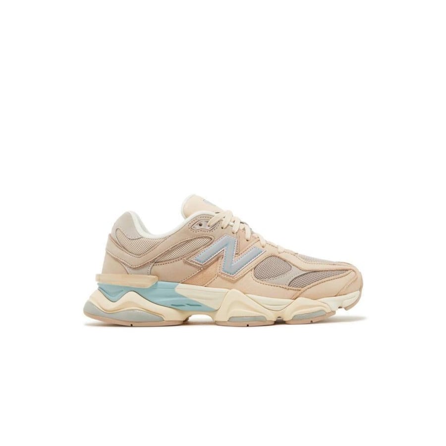 New Balance 9060 Ivory