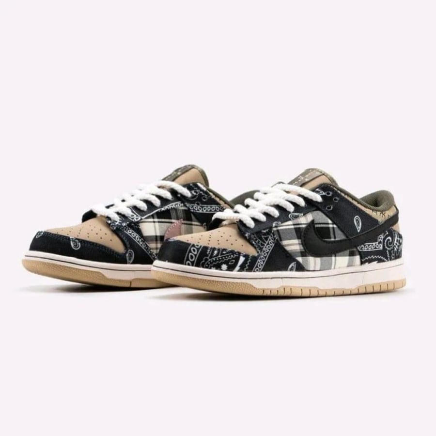 Nike SB Dunk Low Travis Scott