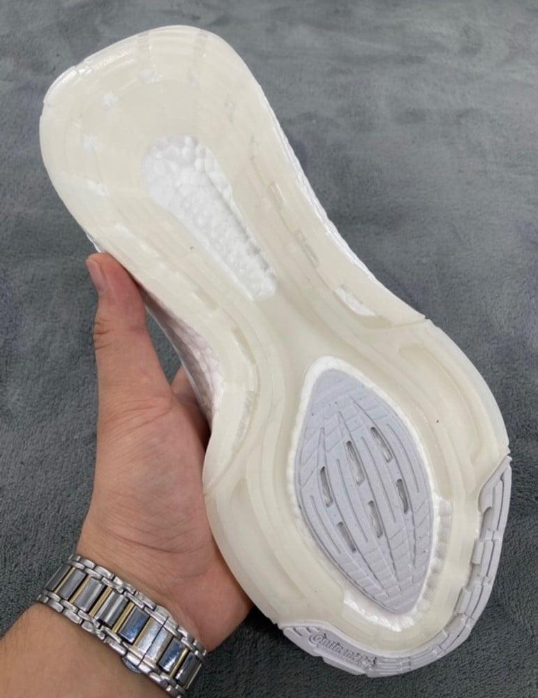 adidas Ultra Boost 2022 Triple White