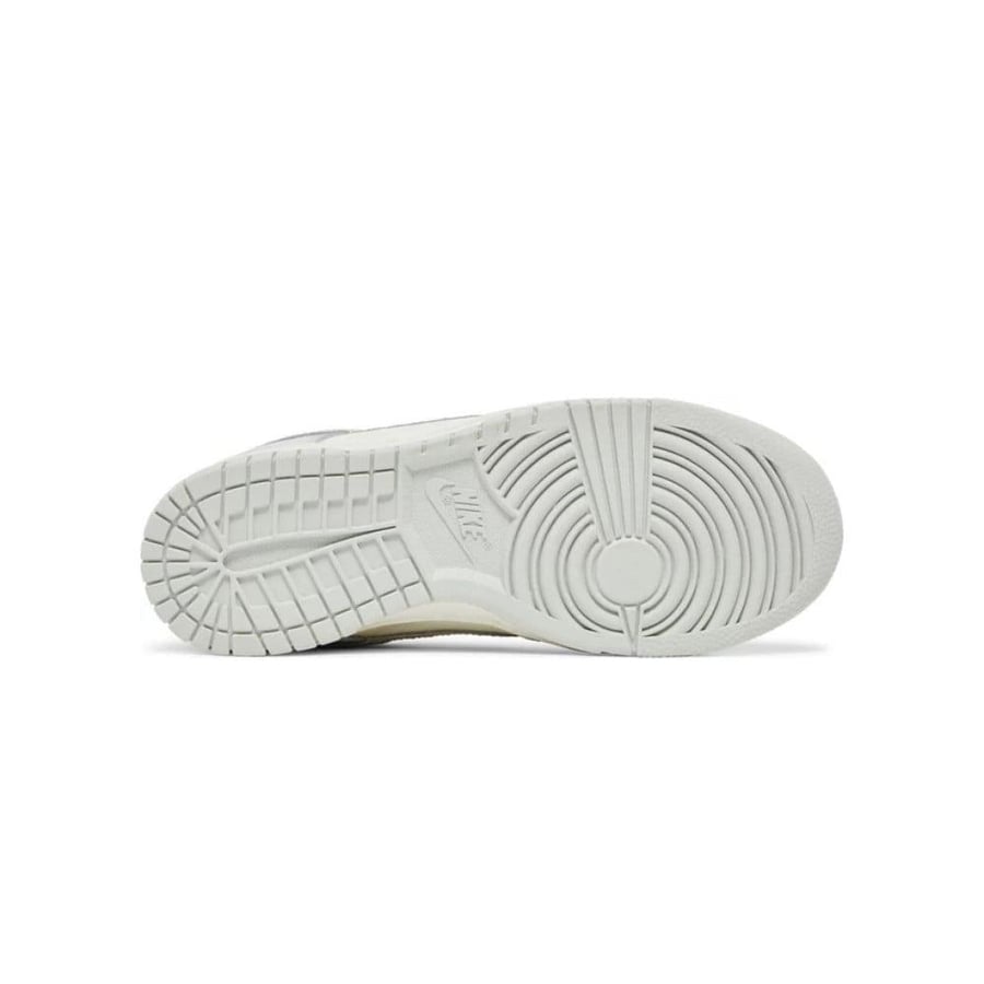 DUNK LOW 'NEEDLEWORK