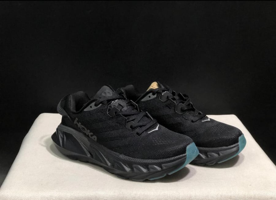 HOKA ONE ELEVON 2