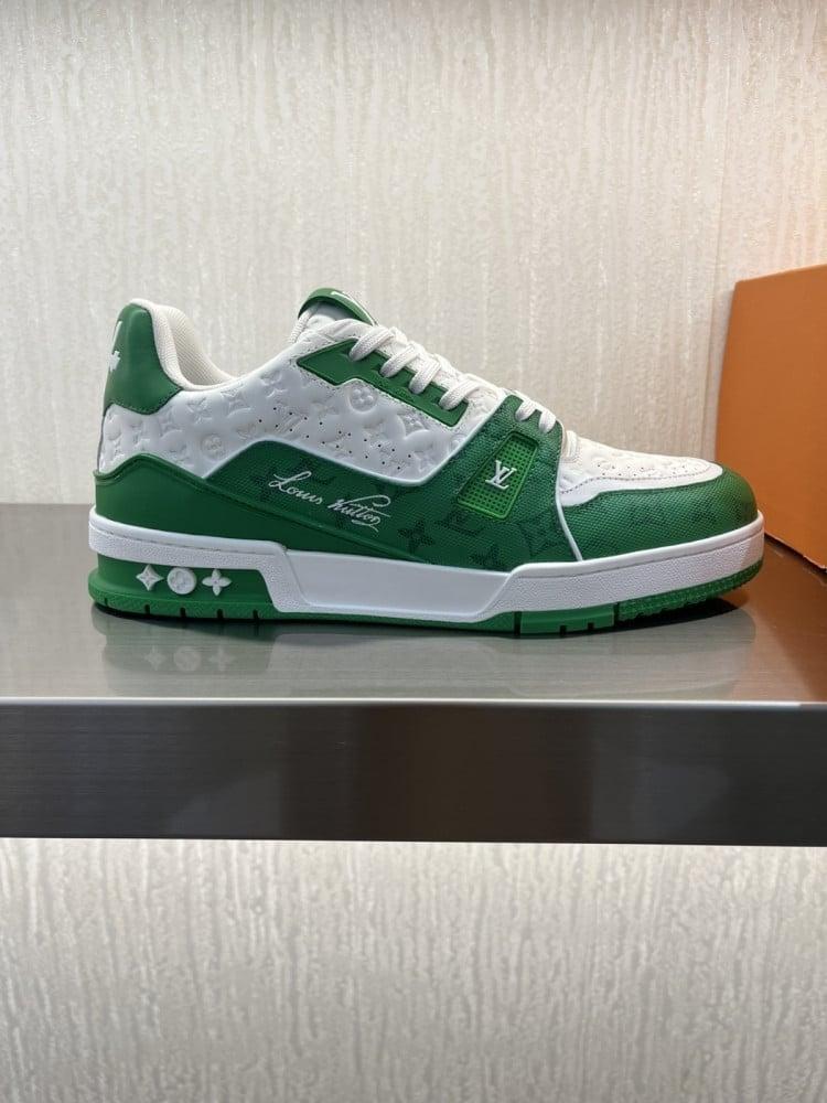 LV TRAINER SNEAKER