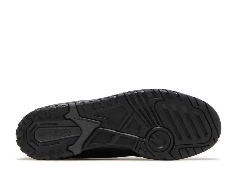 New Balance 550 TRIPLE BLACK