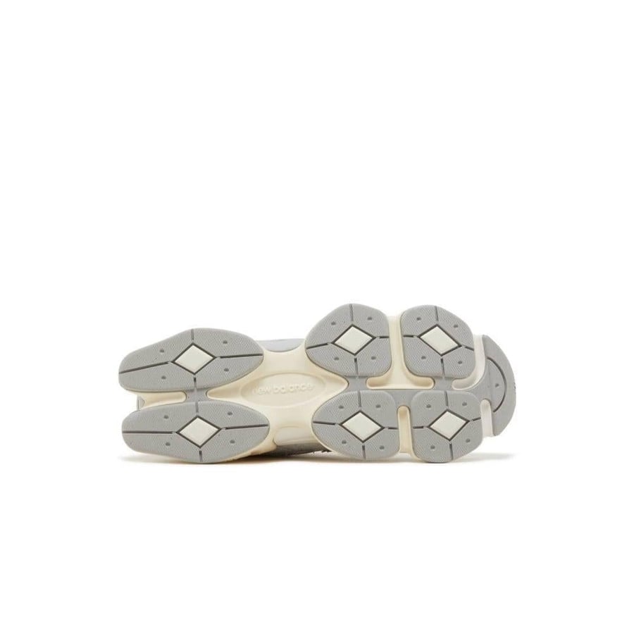 9060 'QUARTZ GREY'