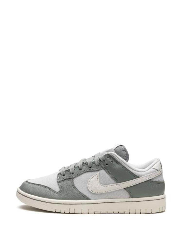 حذاء رياضي Dunk Low Retro PRM "Mica Green".
