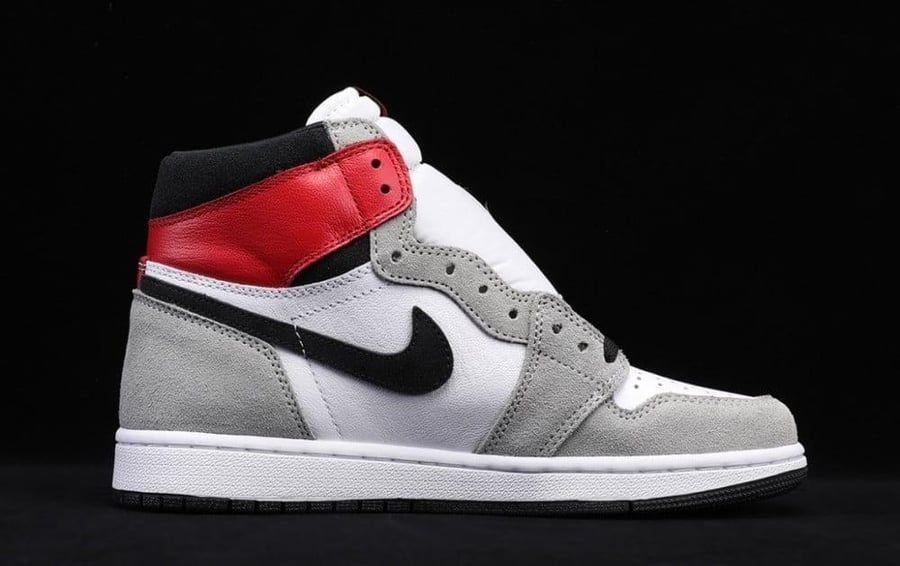 Air Jordan 1 Retro High OG 'Smoke Grey'