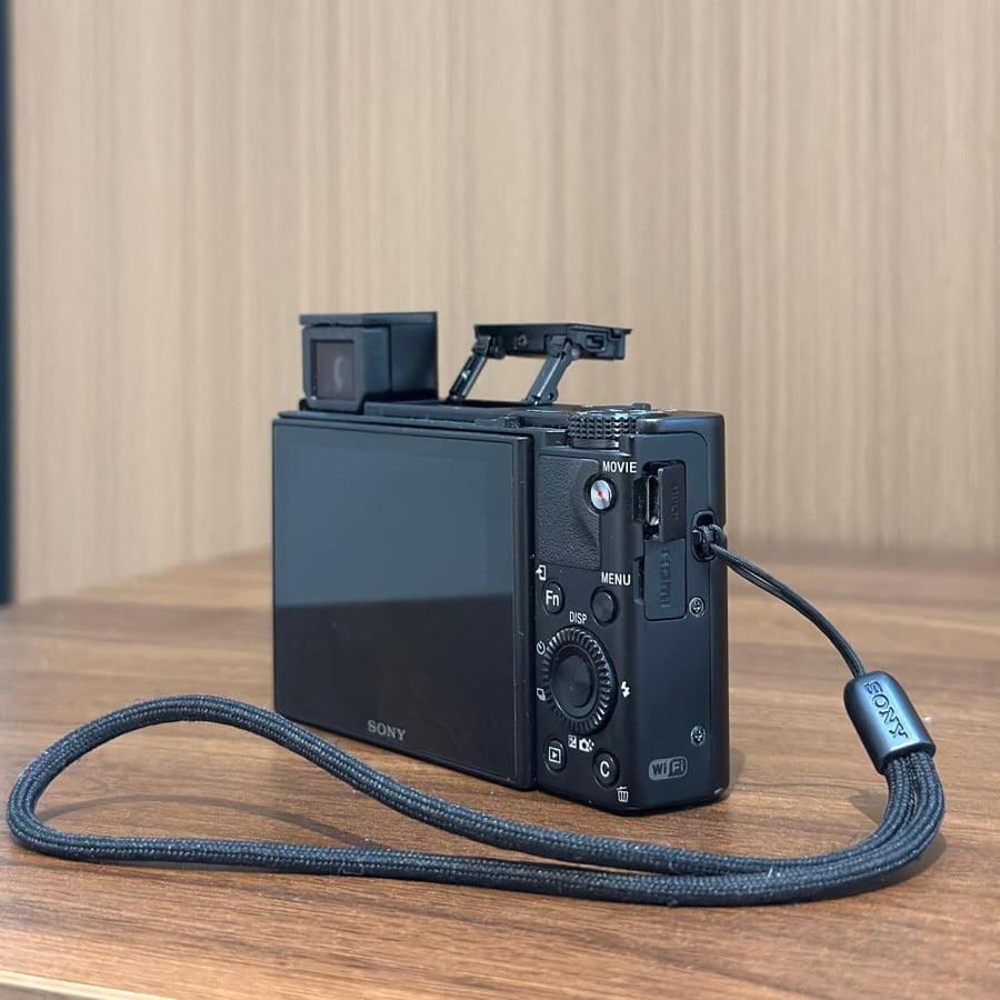 Black - Sony RX100 iii Mark 3