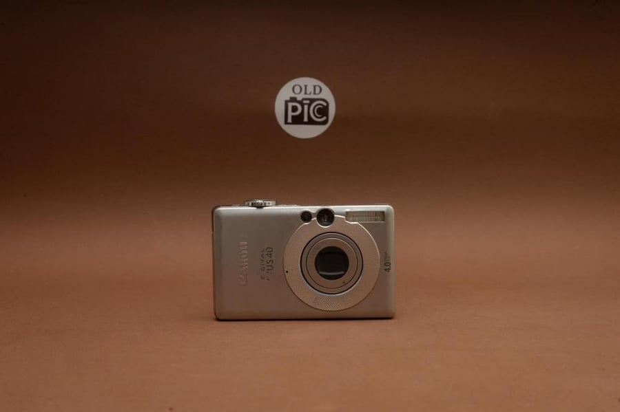 Silver - Canon IXUS 40