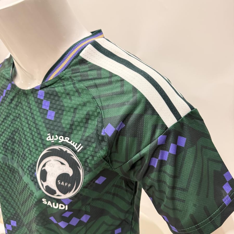 السعودية 25-26 الطقم الاساسي