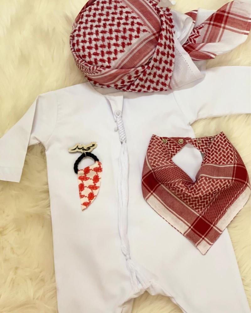 بروش بالاسم مطلي ذهب
