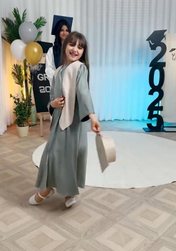 Children's graduation abaya