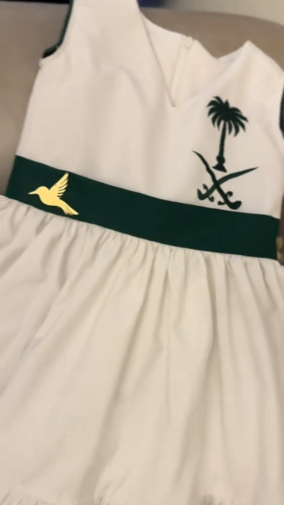 فستان بناتي أنيق لليوم الوطني