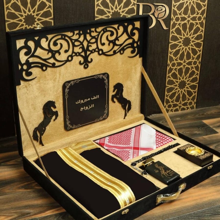 شماغ قطني عالي الجودة بتصميم كلاسيكي أنيق