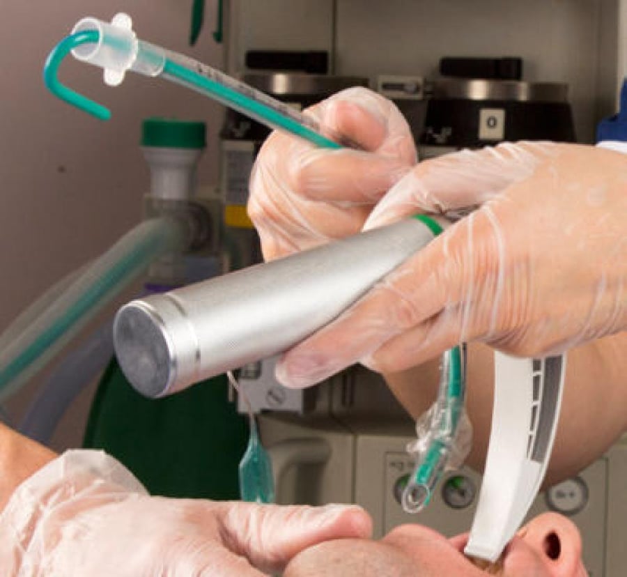 INTUBATING STYLET
