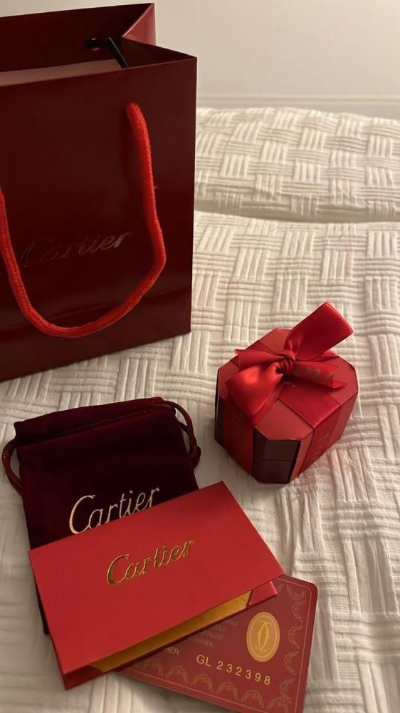 دبله نسائيه كارتير ذهبي
