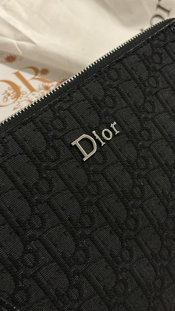 Dior bumper