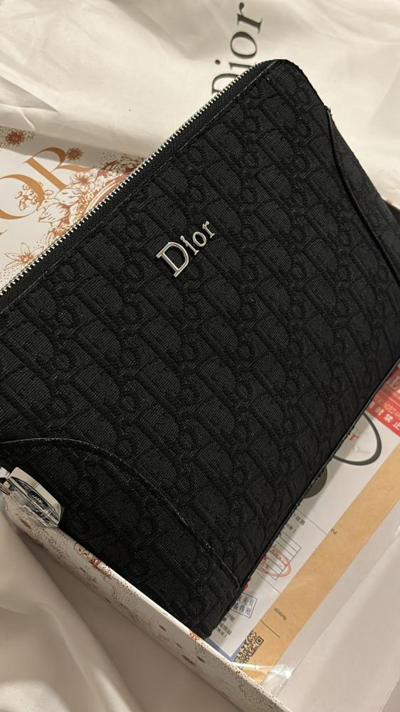 Dior bumper