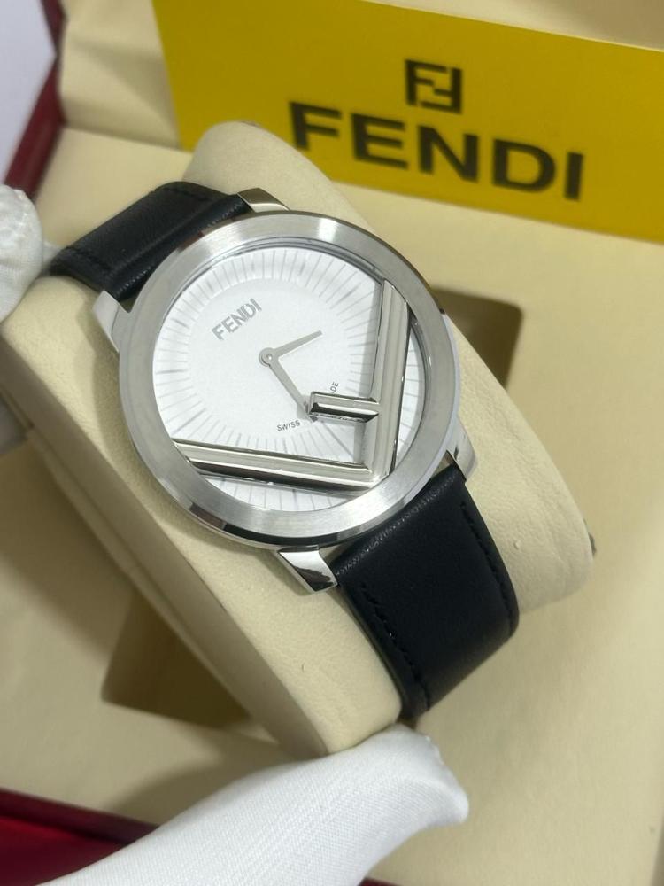 ساعات فاخرة Fendi