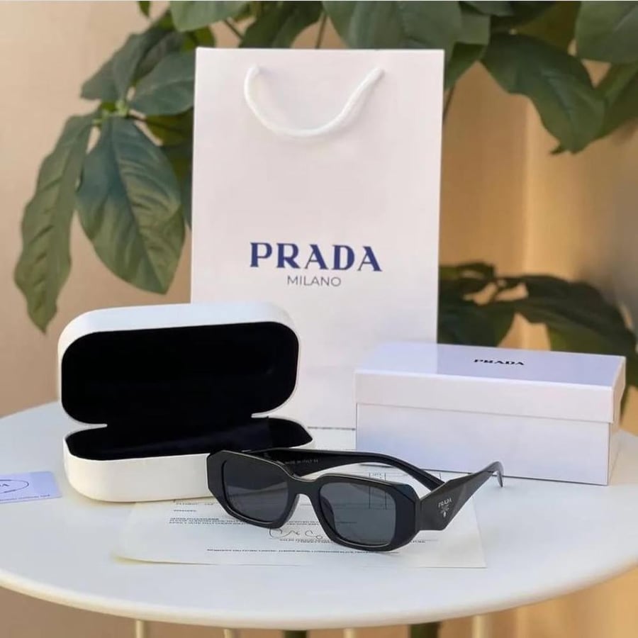 نظارات PRADA