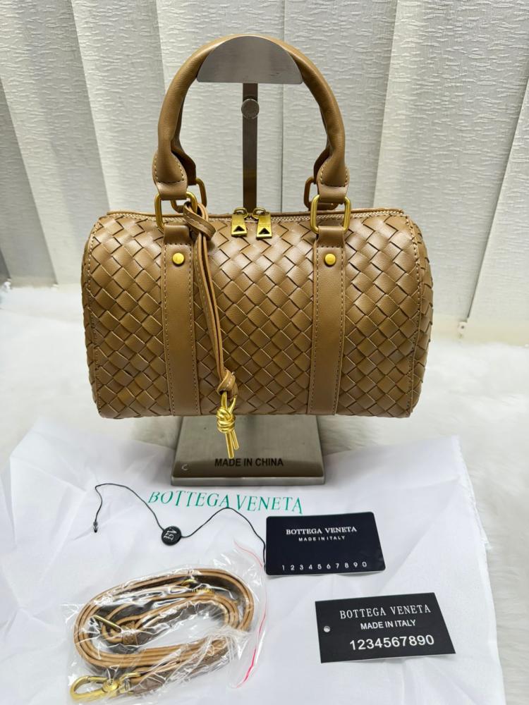 BOTTEGA VENETA