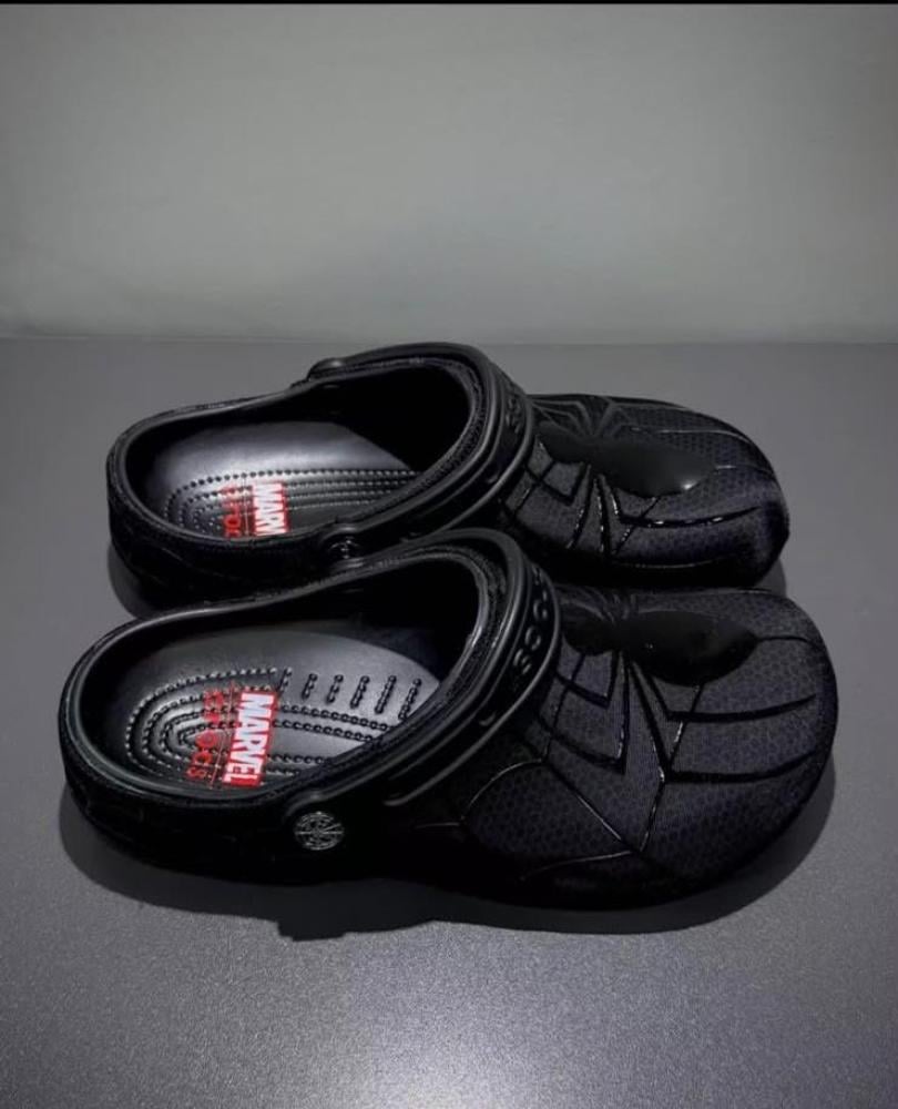 Crocs x Marvel Spider-Man Neo Classic