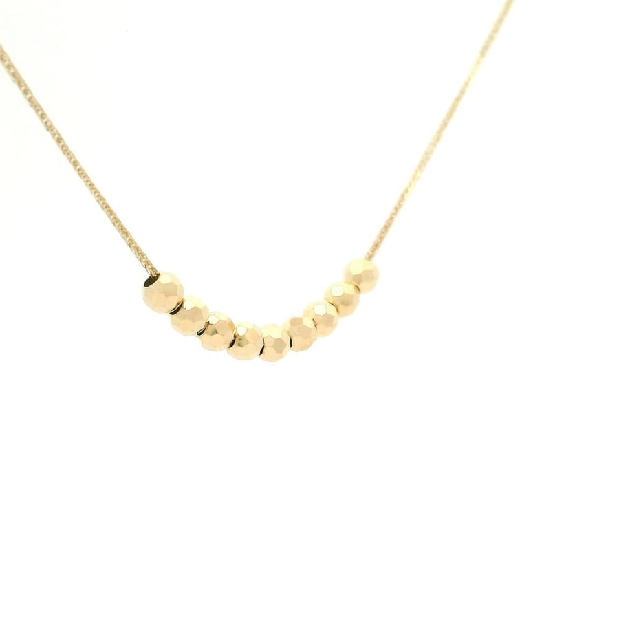 Luxurious gold necklace