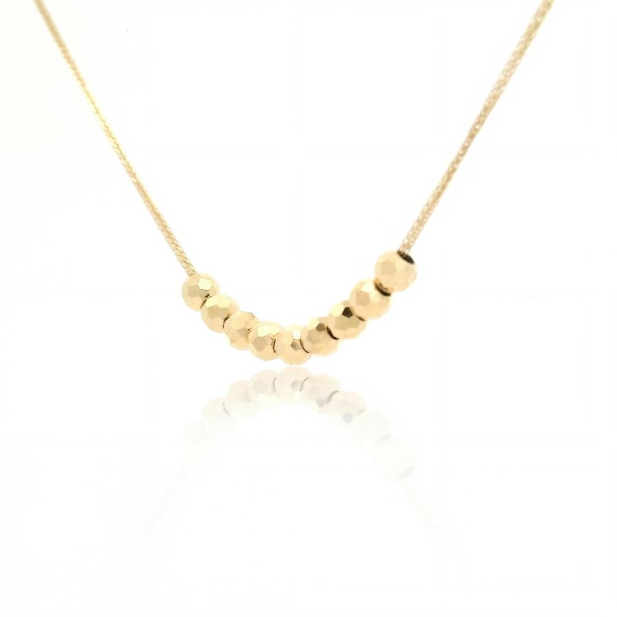 Luxurious gold necklace