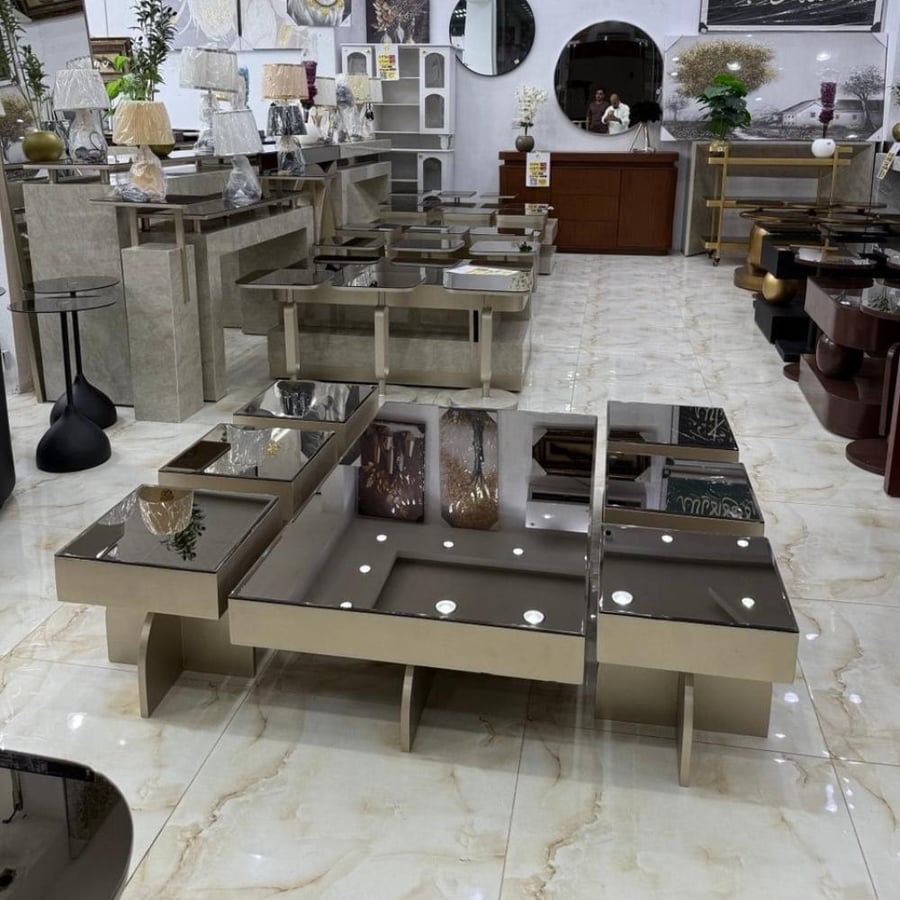 طقم طاولة ضيافة  ارضي ٧ قطع