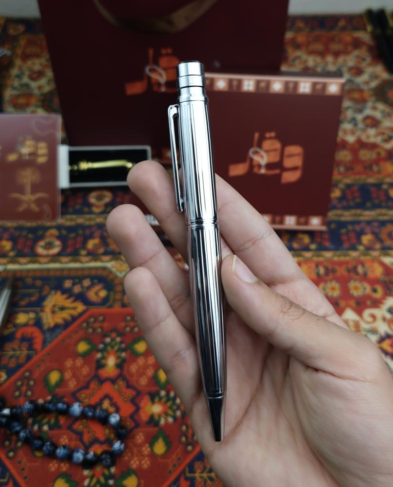 طقم قلم + سبحة بكلايت مجانا