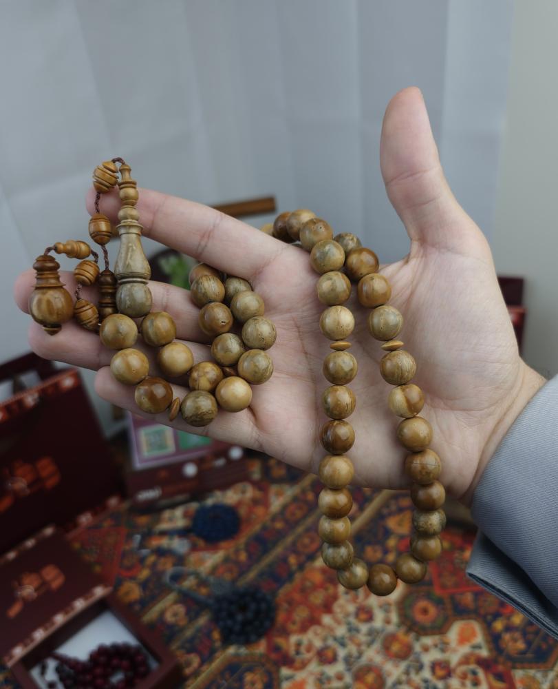 Kook rosary, light color, Tamlikah