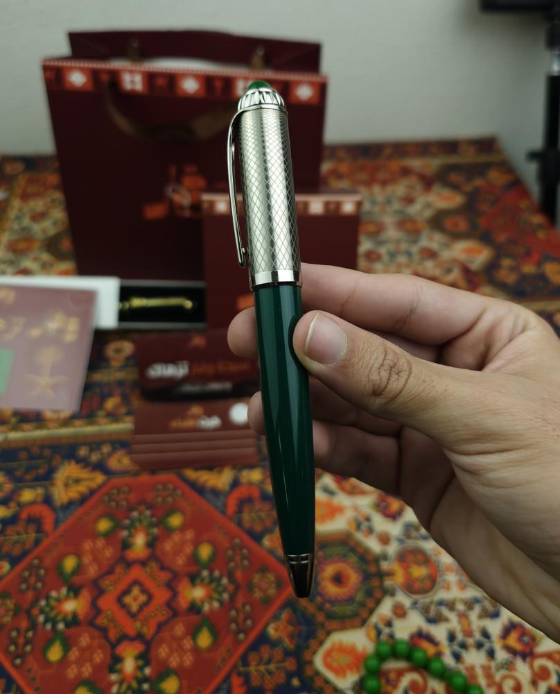 طقم قلم + سبحة بكلايت مجانا